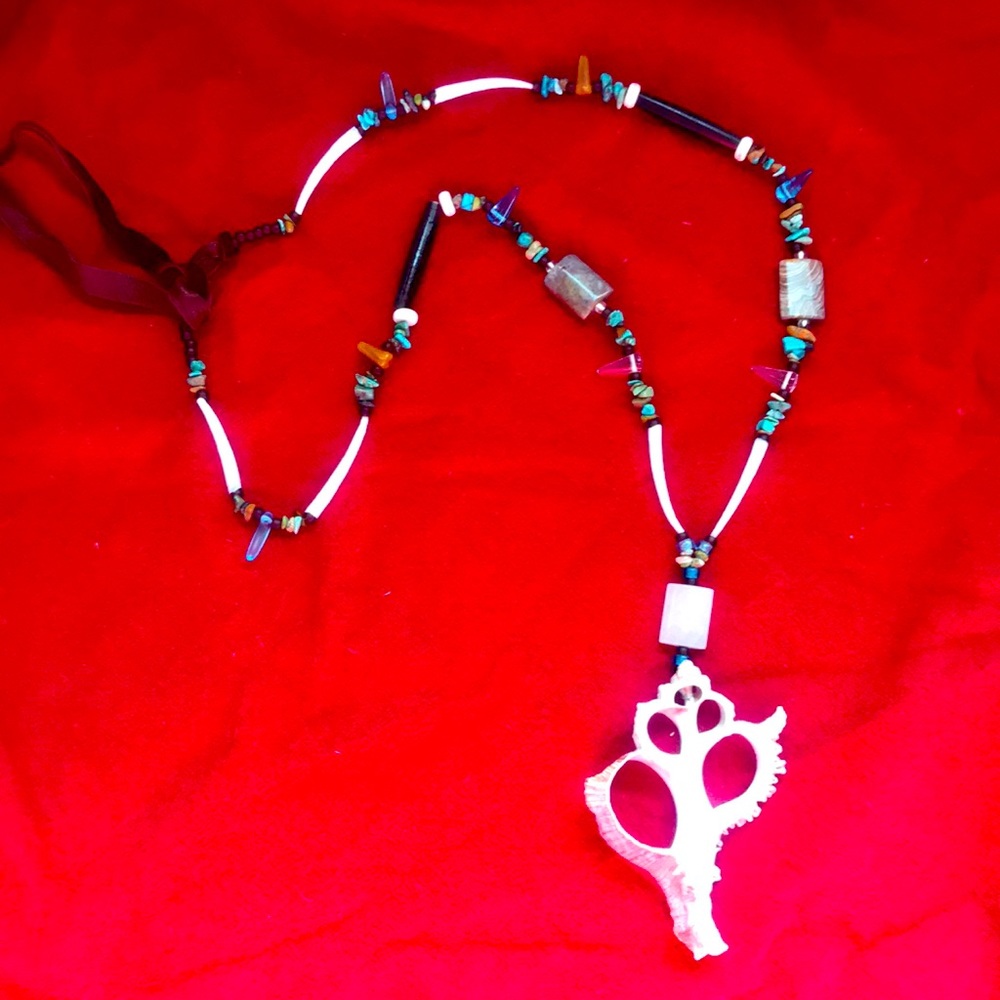 Shell Pendant Dentalium Necklace